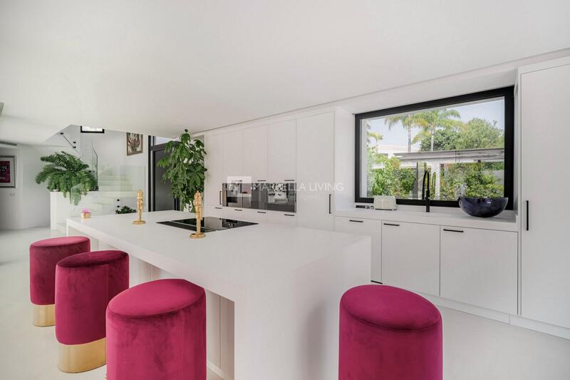 4 Cuarto Villa en venta