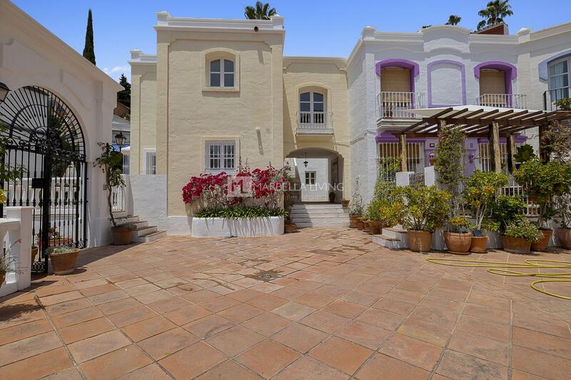 3 bedroom Townhouse for sale