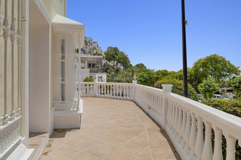 3 bedroom Townhouse for sale