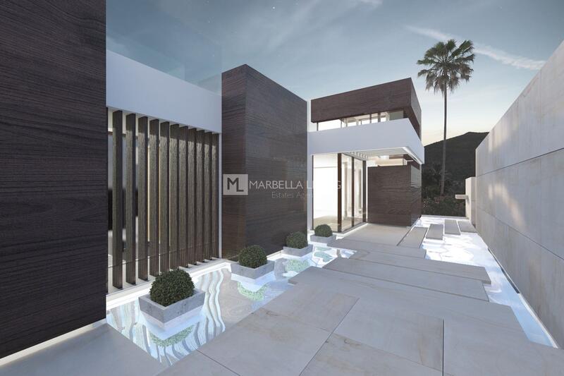 Villa for sale in Benahavis, Málaga