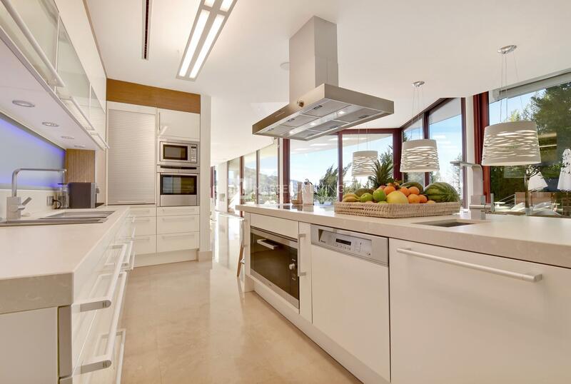 7 bedroom Villa for sale