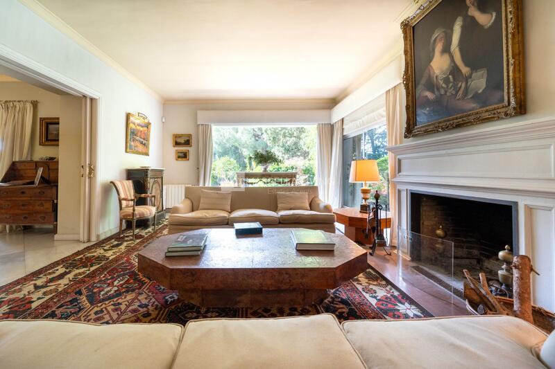 8 Schlafzimmer Villa zu verkaufen