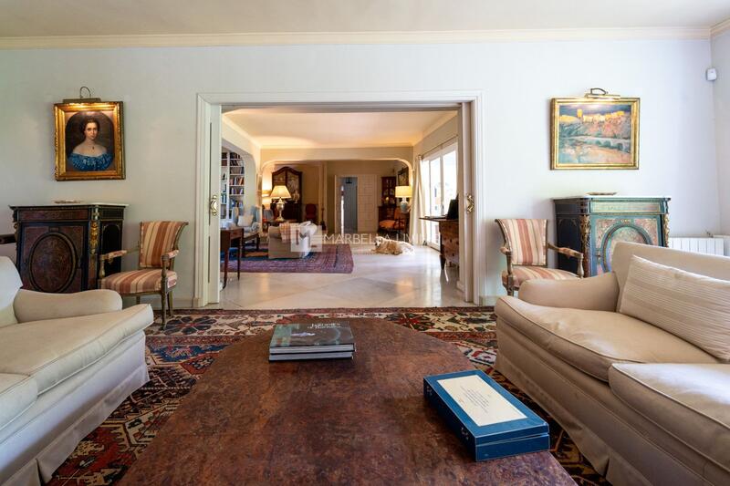 8 Schlafzimmer Villa zu verkaufen