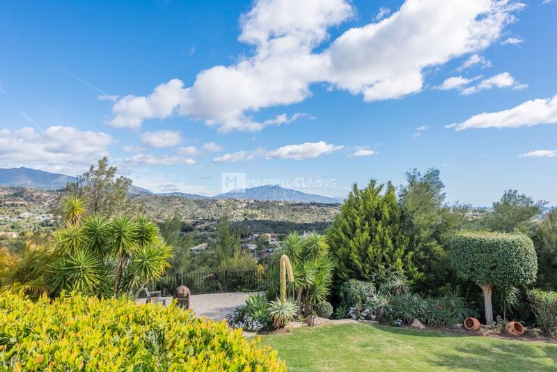 6 bedroom Villa for sale