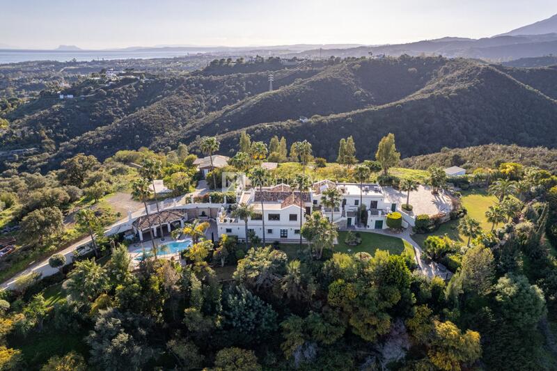 6 bedroom Villa for sale