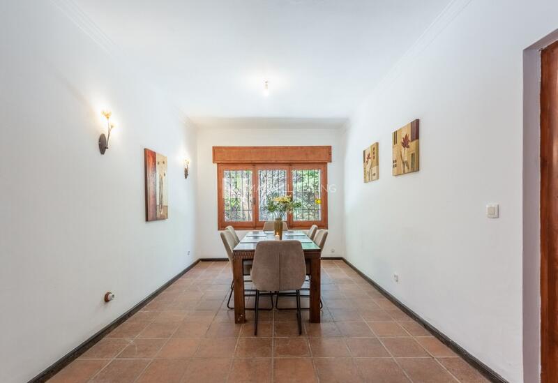 6 Cuarto Villa en venta