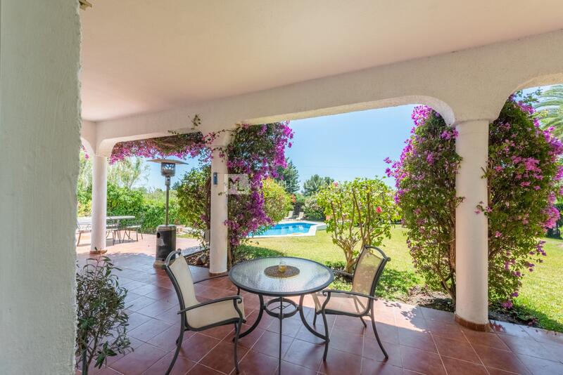 6 Cuarto Villa en venta