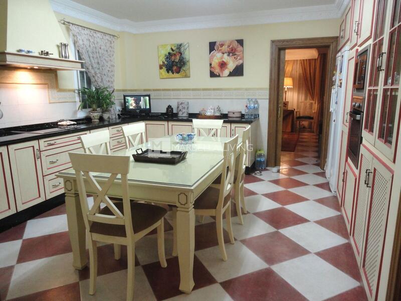 4 Cuarto Villa en venta
