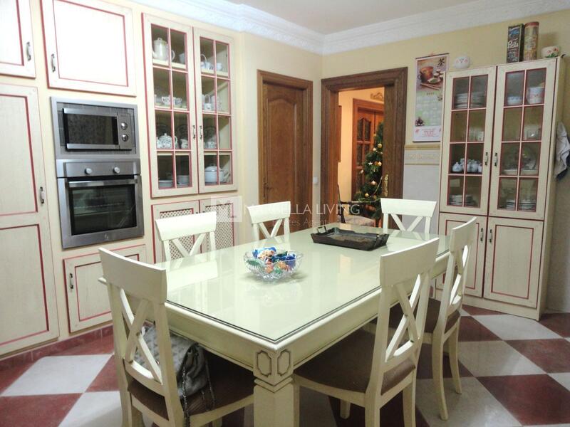 4 Cuarto Villa en venta
