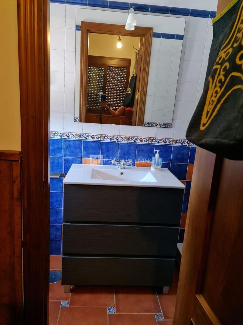 4 sovrum Grottahus till salu