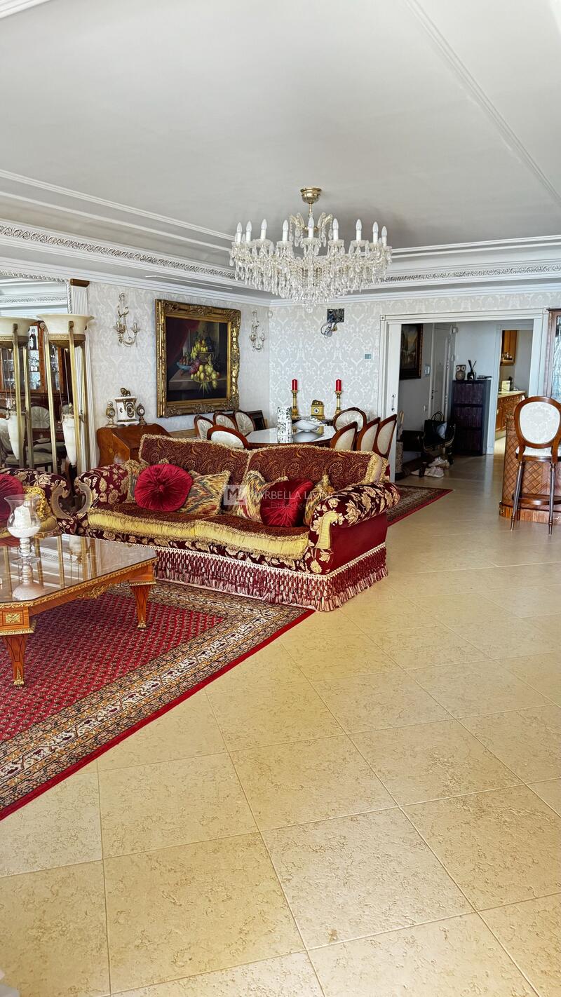 квартира в долгосрочную аренду в Estepona, Málaga