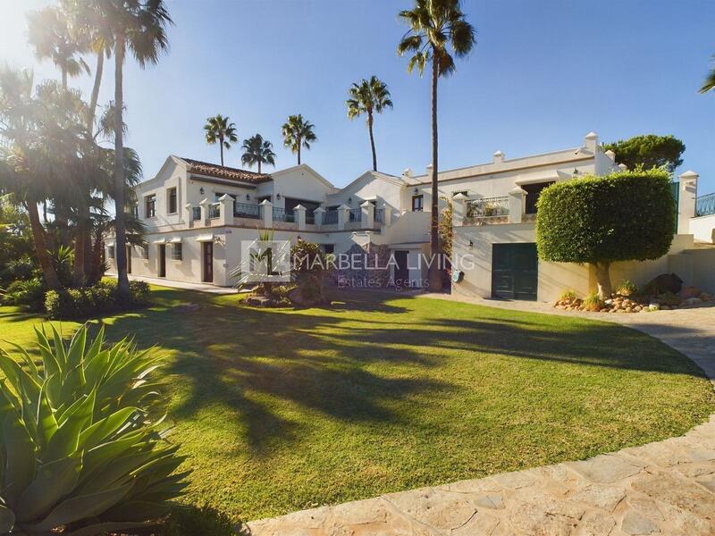 Villa en venta en Estepona, Málaga