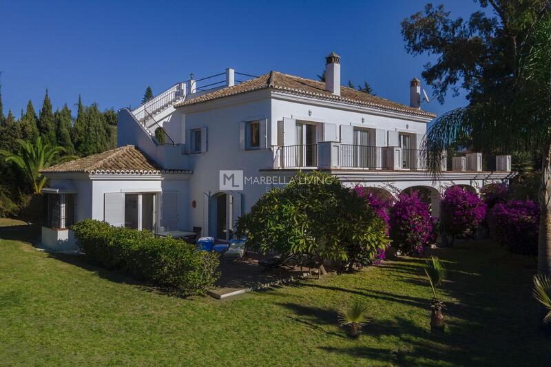 Villa for sale in San Pedro de Alcantara, Málaga