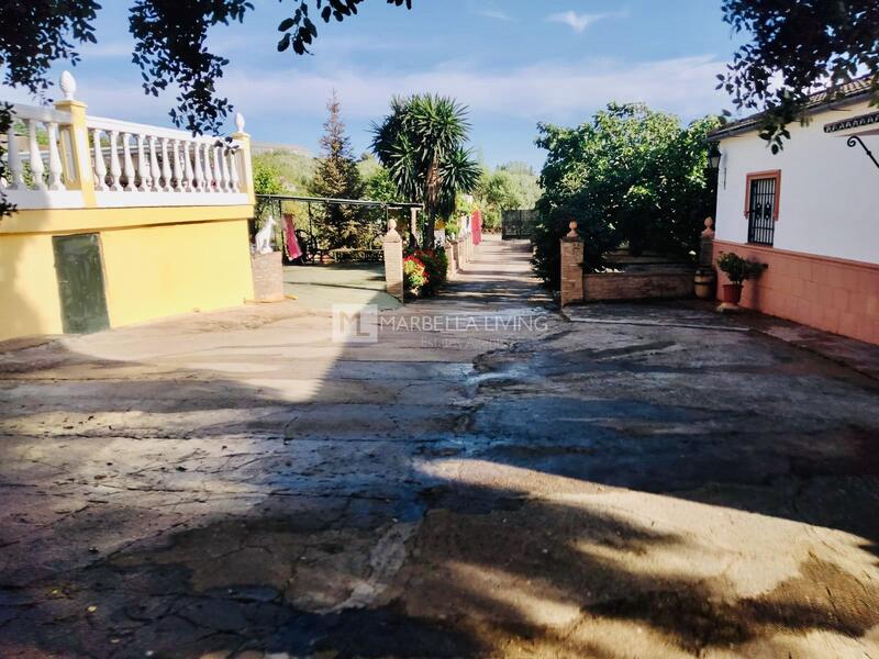2 chambre Auberge à vendre