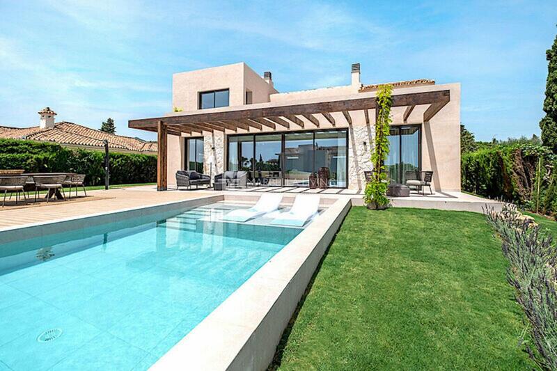Villa til salgs i Benahavis, Málaga