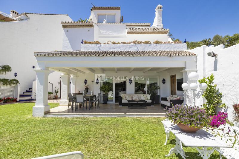 Adosado en venta en Nueva Andalucia, Málaga