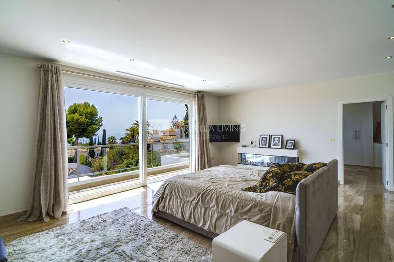 5 bedroom Villa for sale