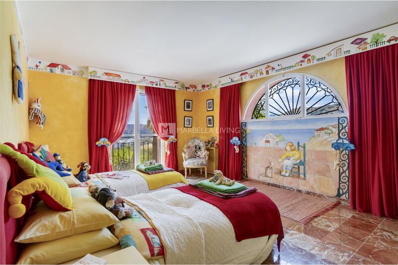 5 bedroom Villa for sale