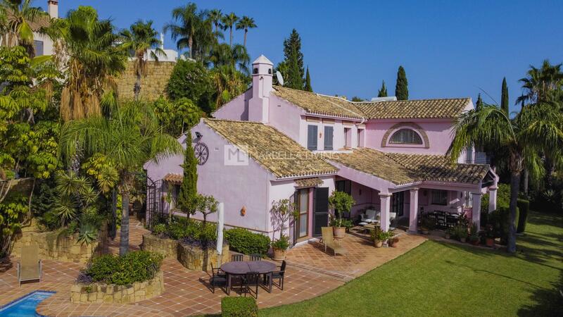 5 bedroom Villa for sale