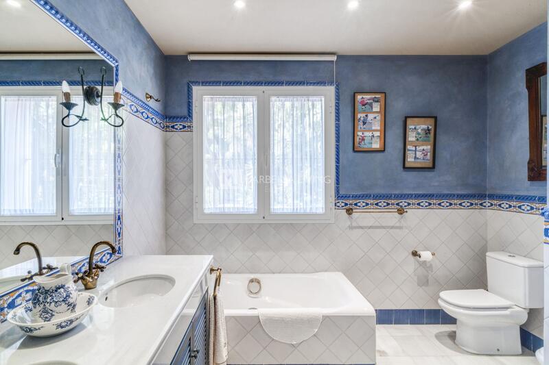 5 bedroom Villa for sale