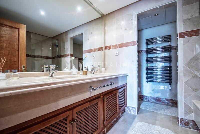 2 slaapkamer Appartement voor lange termijn huur