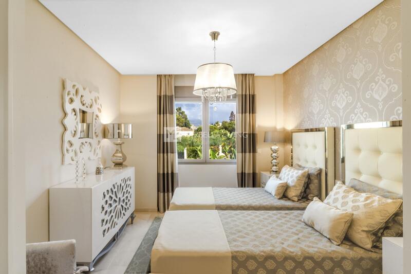 5 bedroom Villa for sale