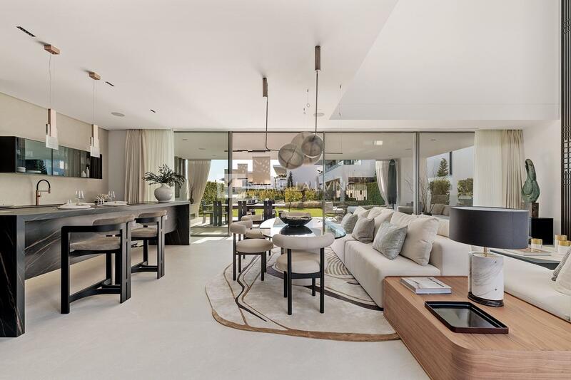 4 bedroom Villa for sale
