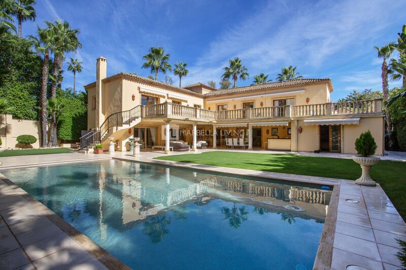 Villa til salgs i Nueva Andalucia, Málaga