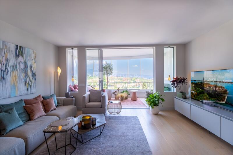 Apartment for sale in Puerto Banus, Málaga