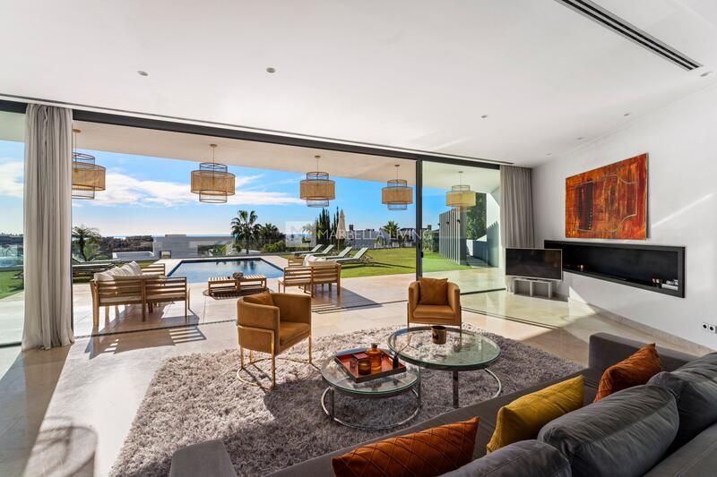 5 bedroom Villa for sale