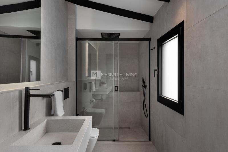 5 bedroom Townhouse for Short Term Rent