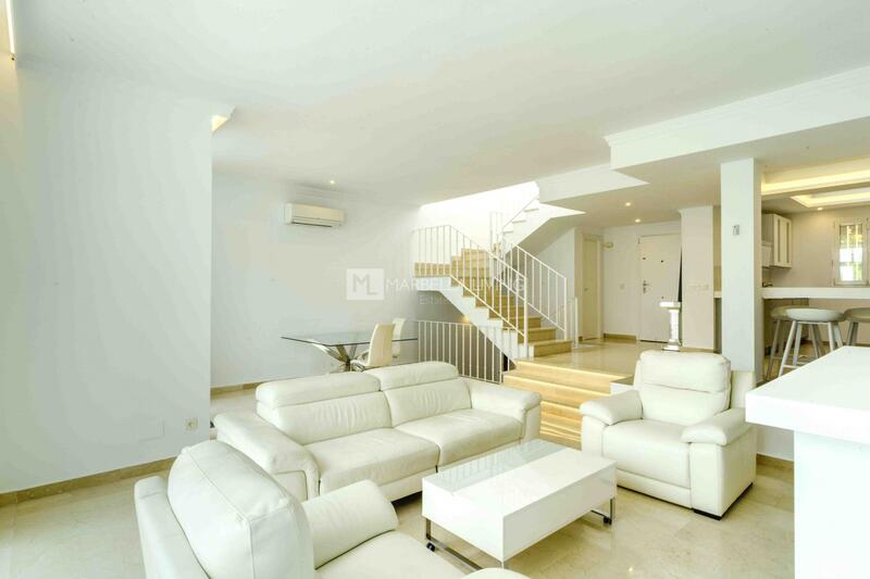 5 bedroom Townhouse for sale