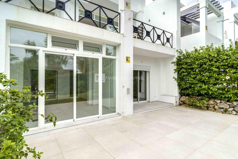 5 bedroom Townhouse for sale