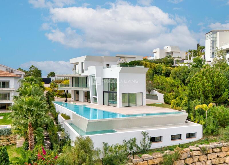 Villa till salu i Benahavis, Málaga