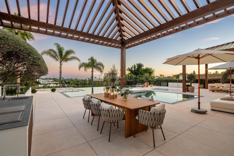 6 Cuarto Villa en venta