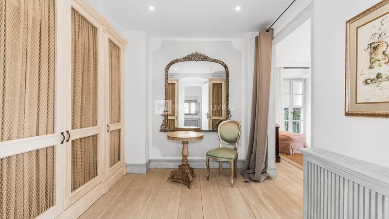 6 bedroom Villa for sale