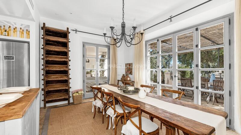 6 bedroom Villa for sale
