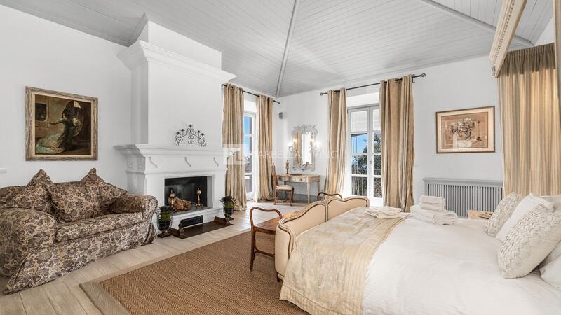 6 bedroom Villa for sale