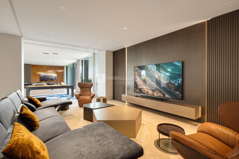 6 bedroom Villa for sale