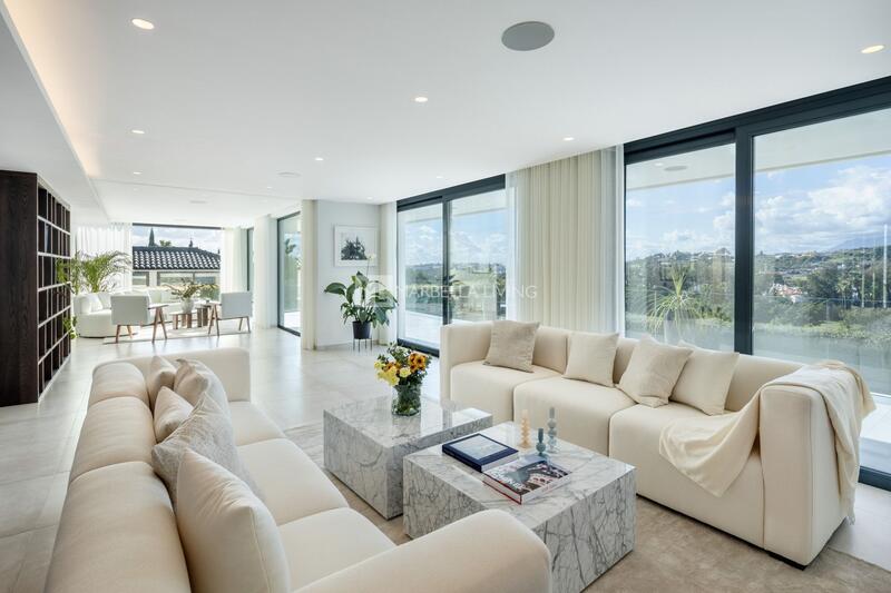 6 bedroom Villa for sale