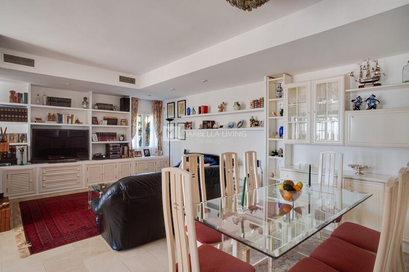 6 Cuarto Villa en venta