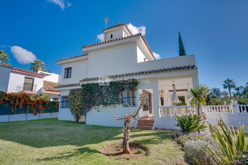 6 Cuarto Villa en venta