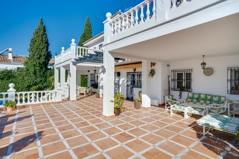 6 Cuarto Villa en venta