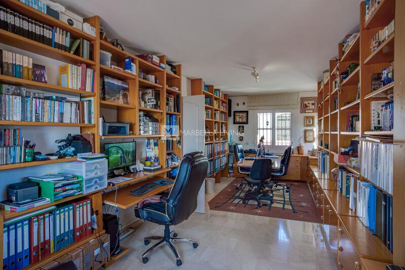 6 Cuarto Villa en venta