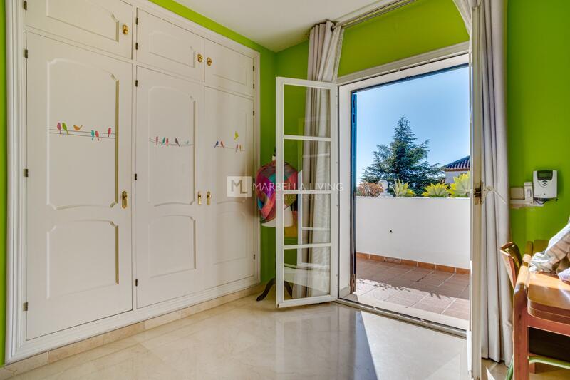 6 Cuarto Villa en venta