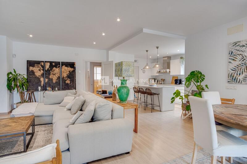 3 bedroom Townhouse for sale