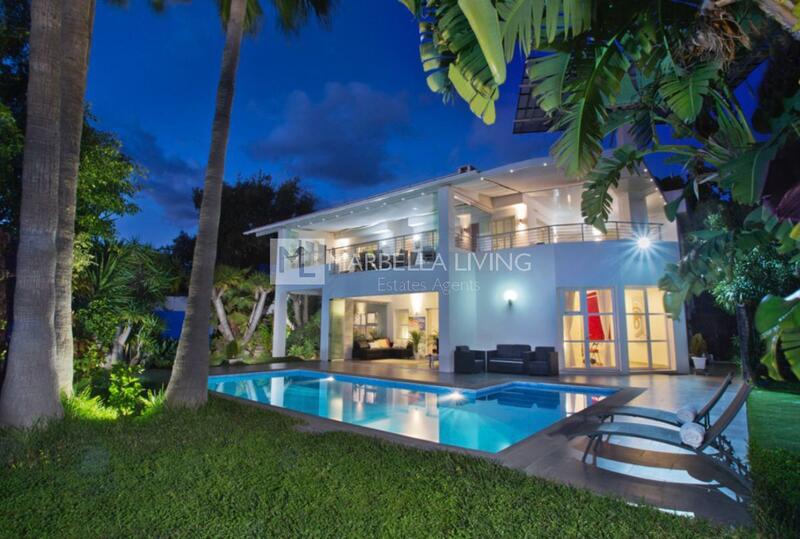 8 Cuarto Villa en venta