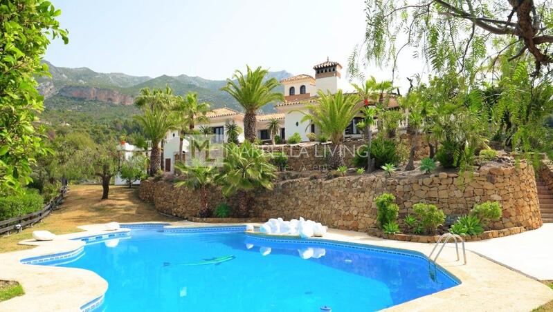 Villa til salgs i Istan, Málaga