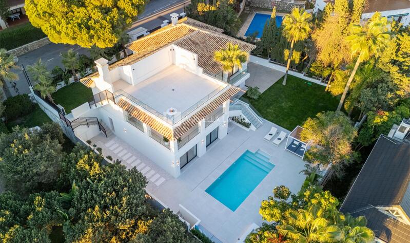 4 Cuarto Villa en venta
