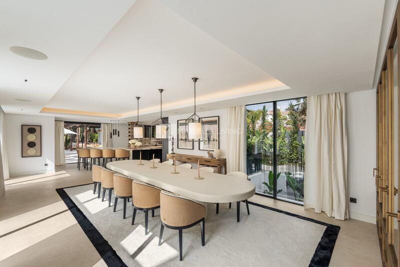 5 bedroom Villa for sale